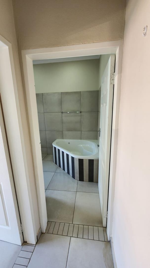 To Let 3 Bedroom Property for Rent in Cashan North West